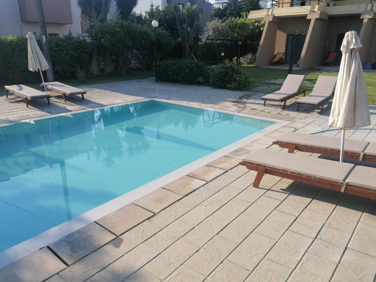 Endless Summer Pool Flat Ixia  Exterior foto
